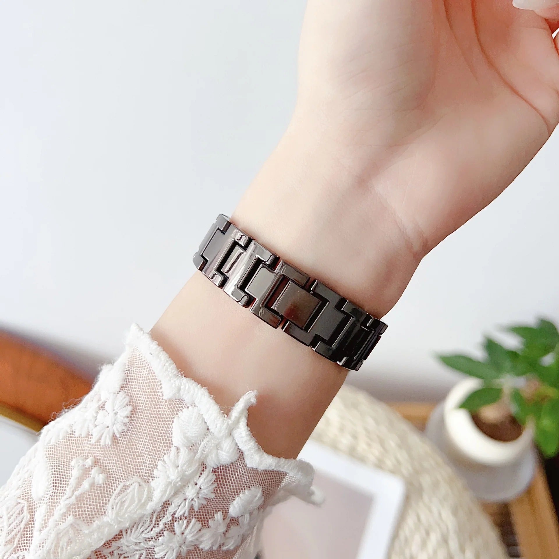 P96 - Luxury Metal Kordon