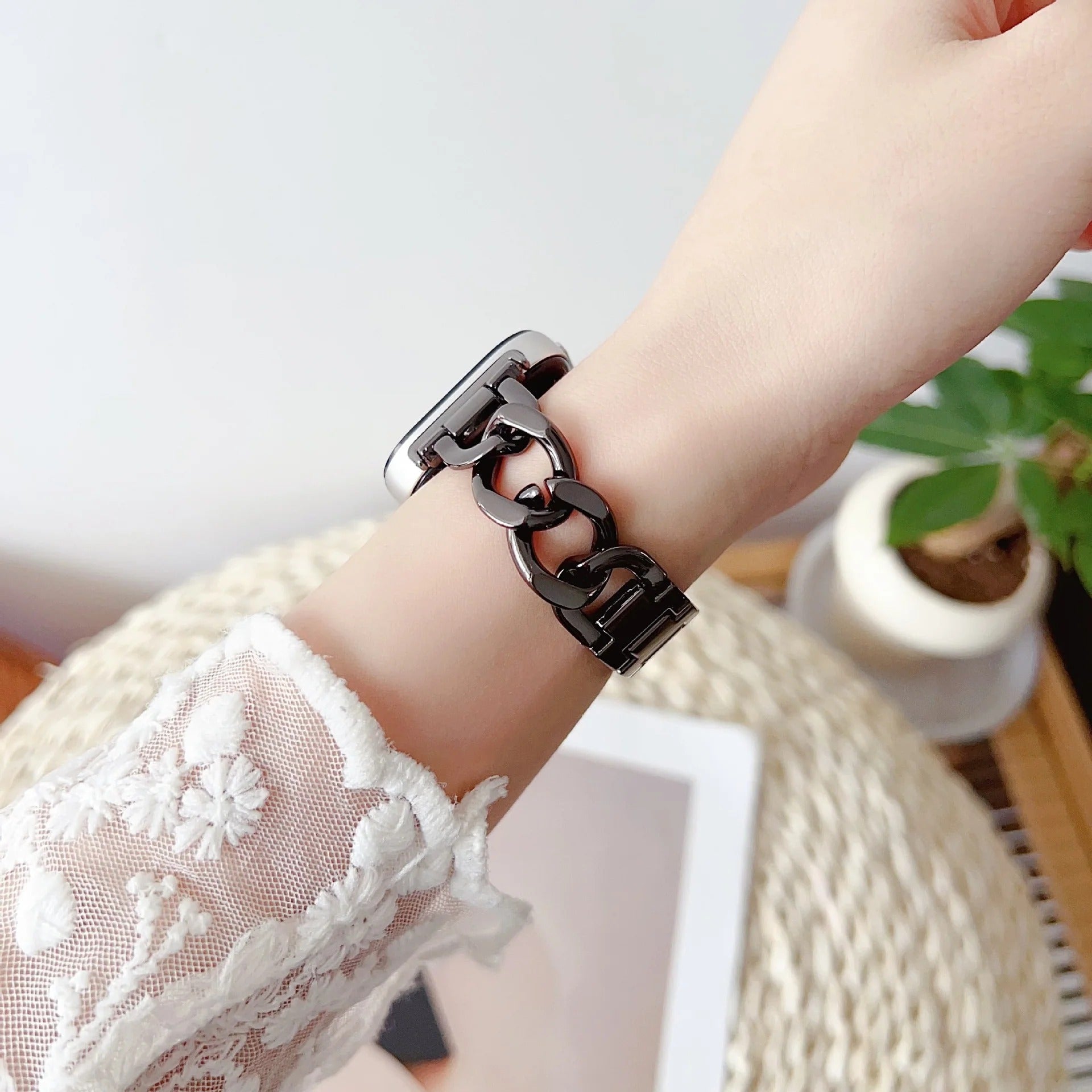 P96 - Luxury Metal Kordon